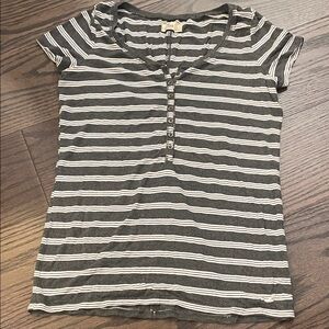 Hollister Striped Gray and White Button-Up T-Shirt